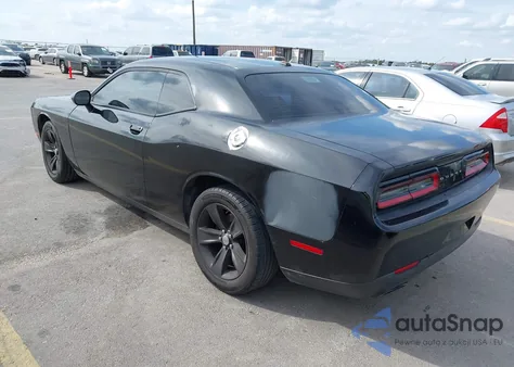 2016 Dodge Challenger Sxt z USA, uszkodzony, nr VIN 2C3CDZAG2GH263568